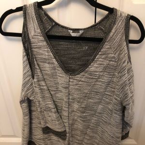 Shoulder cut out top